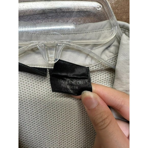 Mountain Hard Wear Men's Short Sleeve Button Up Size Medium - Picture 2 of 4